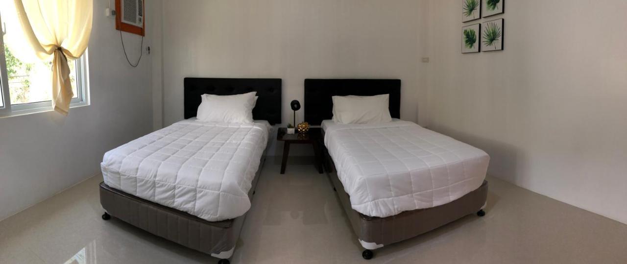 Arriyus Apartelle Daanbantayan Exteriér fotografie